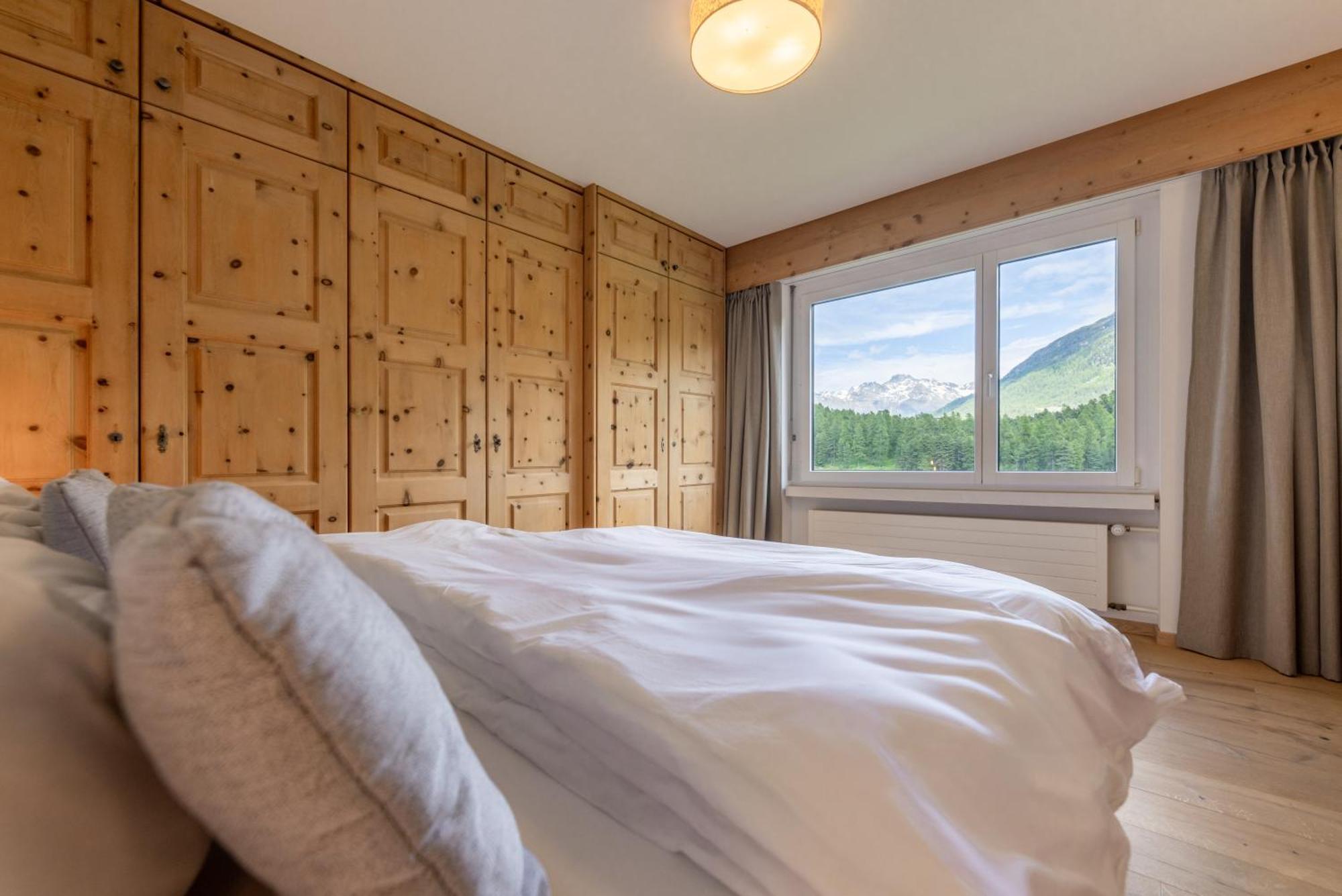 Cosy Apartment Facing Piz Rosatsch サンモリッツ エクステリア 写真