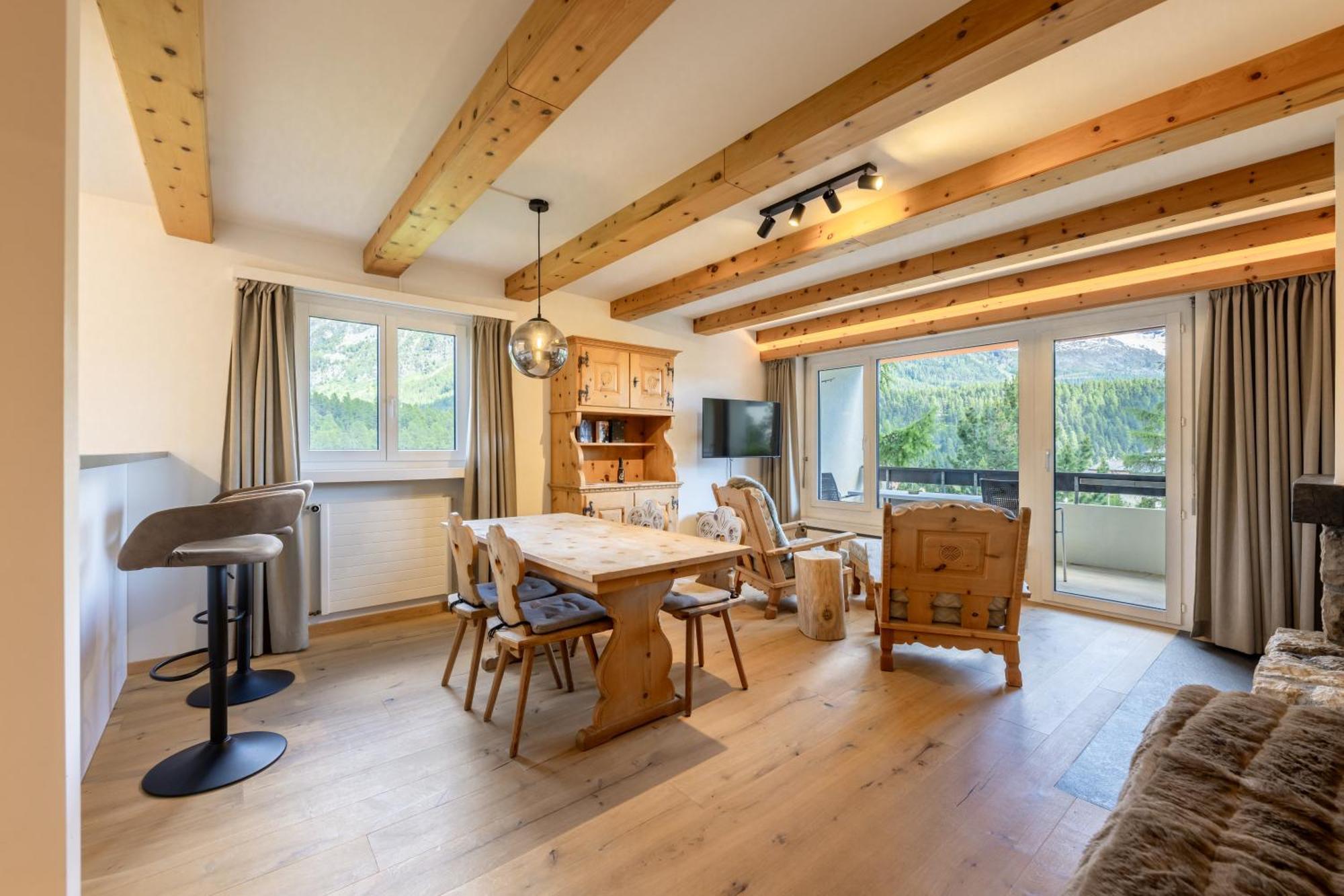 Cosy Apartment Facing Piz Rosatsch サンモリッツ エクステリア 写真